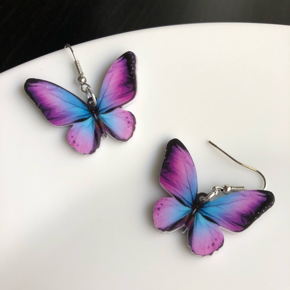 NEW Acrylic Purple Butterfly Earrings - Picture 2 of 6